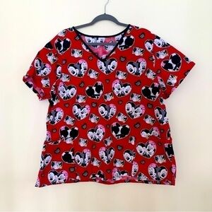 DISNEY Mickey & Minnie Valentine’s Black Heart Print Scrub Top